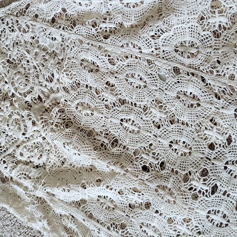Cream Crochet Tank - Picture 2 of 5